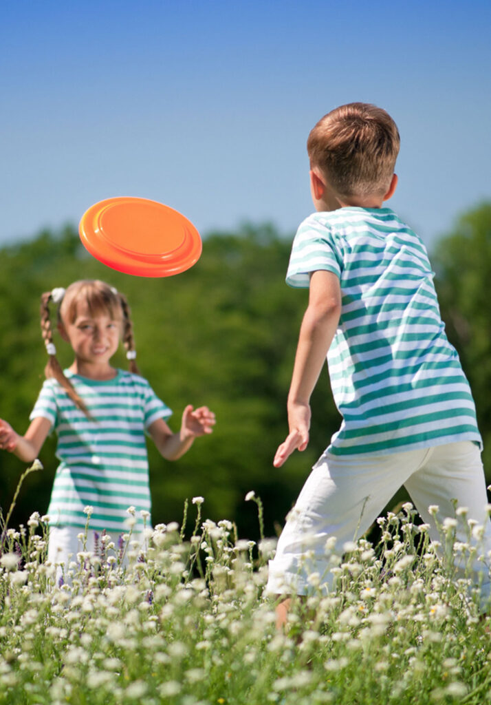 Playing Catch game for kids
