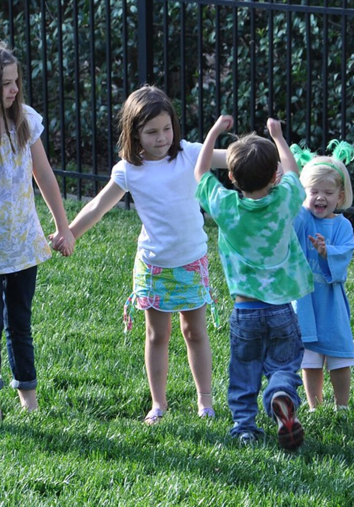 Red Rover game for kids
