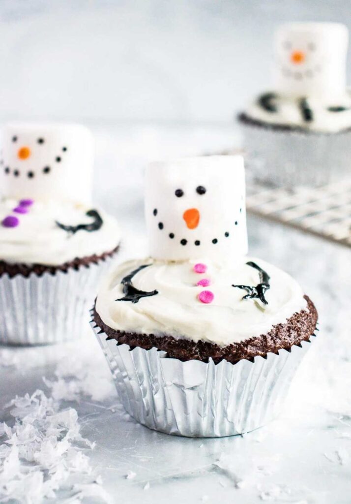 Snowmen Cupcakes for Kids